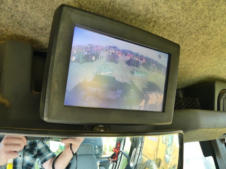 2018-deere-770g-image-22