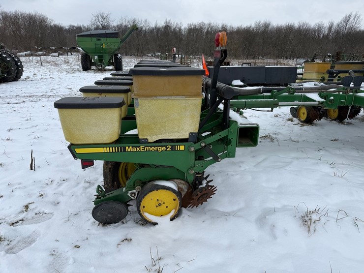 john-deere-7200-image-9