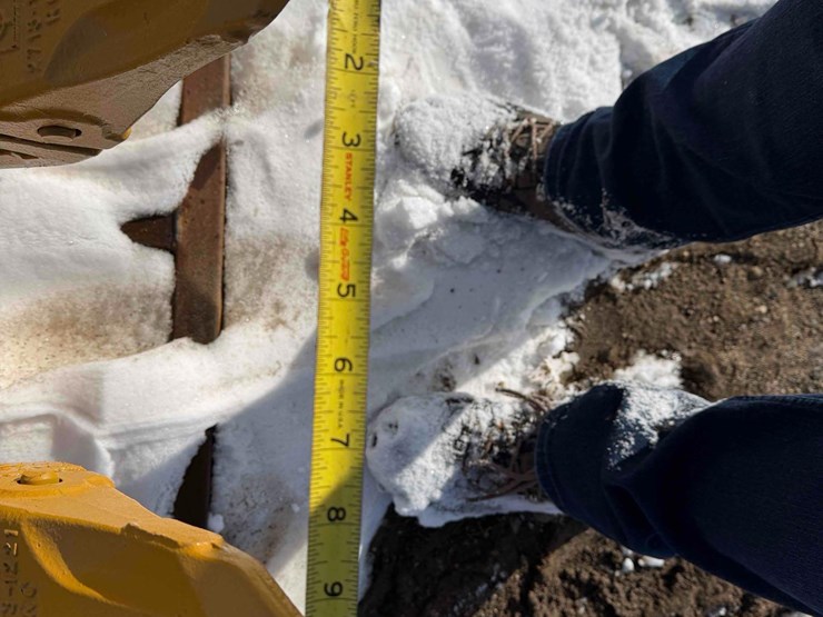 caterpillar-320-image-11