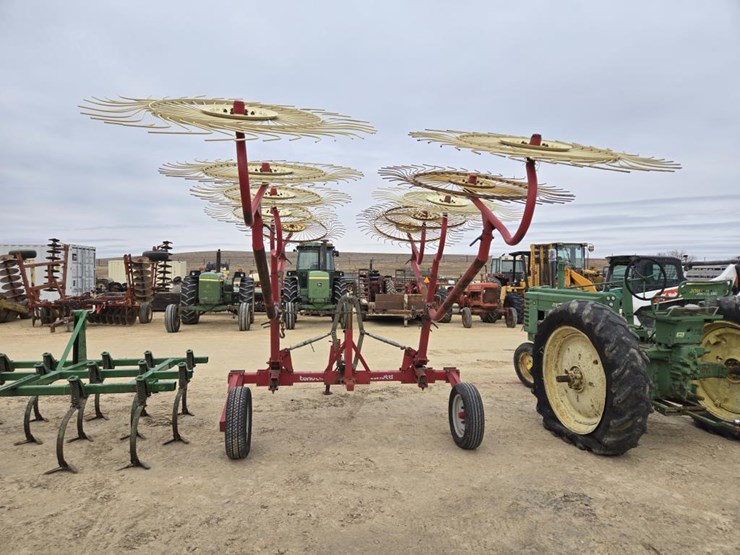 #323-•-tunutti-rcs10-10-wheel-v-rake-image-6