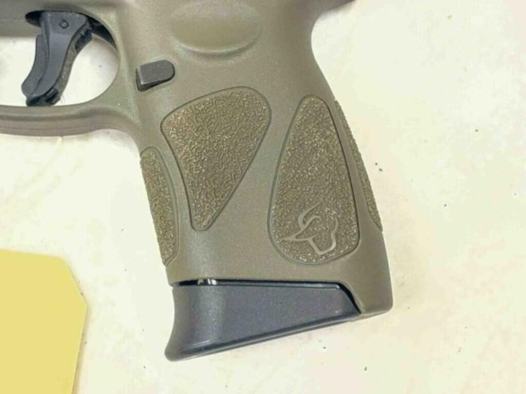 taurus-pistol-image-11