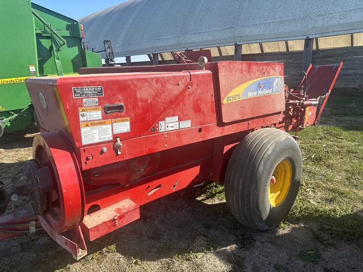 2018-new-holland-bc5070-image-10