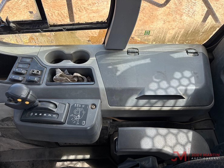 caterpillar-745-image-20