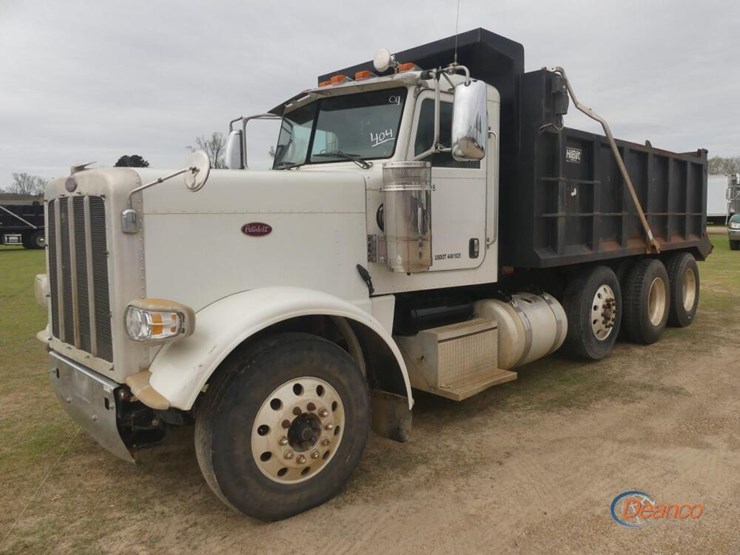 2009-peterbilt-388-image-24