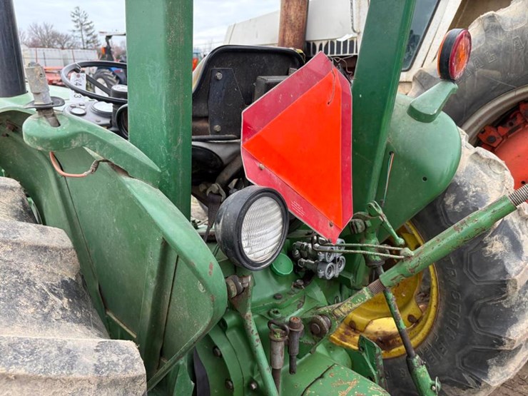 john-deere-2040-image-13