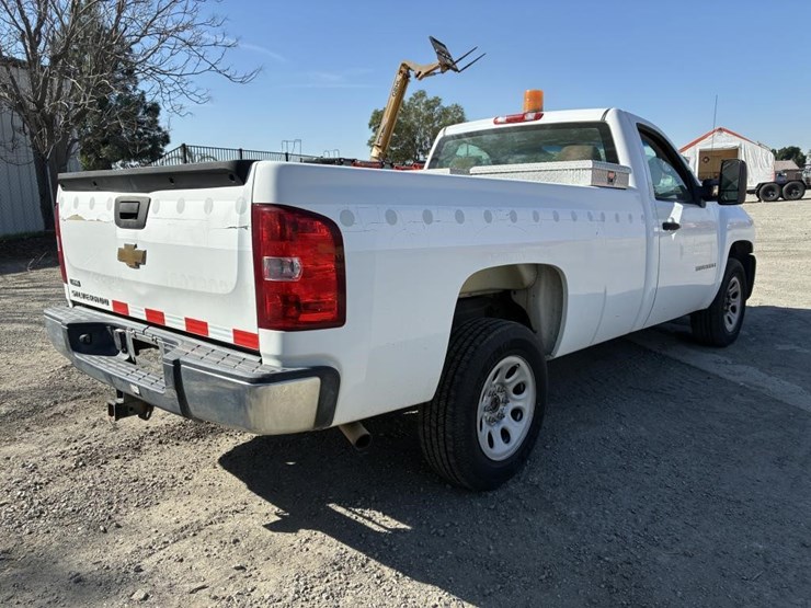 2007-chevrolet-1500-image-2