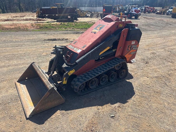 2020-ditch-witch-sk800-image-6