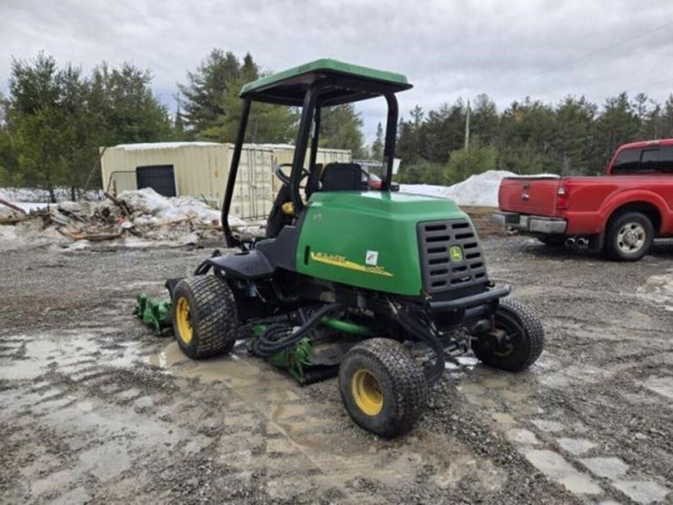 2006-john-deere-3245c-image-8