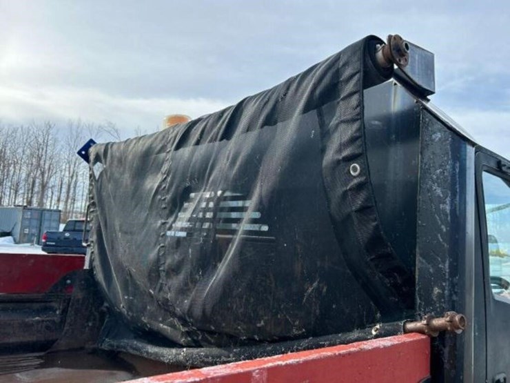 2015-isuzu-nrr-image-60