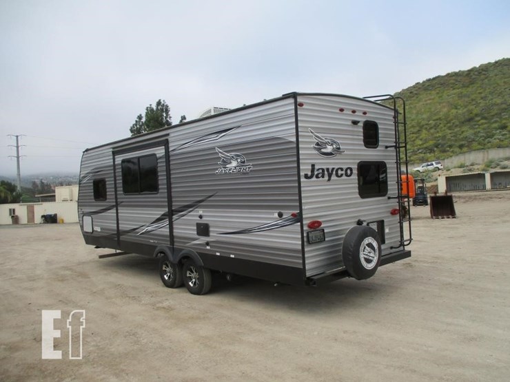 2020-jayco-jay-flight-rocky-mountain-edition-242bhs-image-4