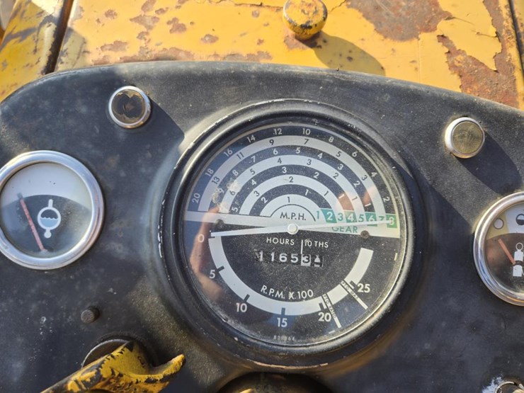 john-deere-300-image-15