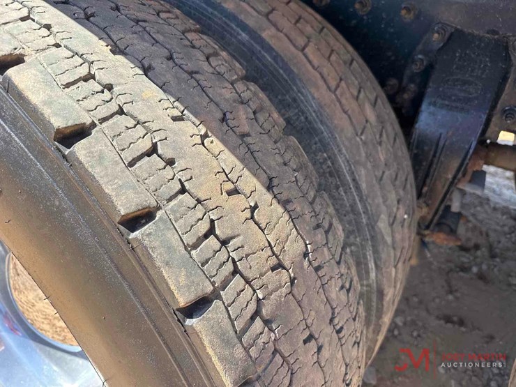 2016-peterbilt-365-image-20