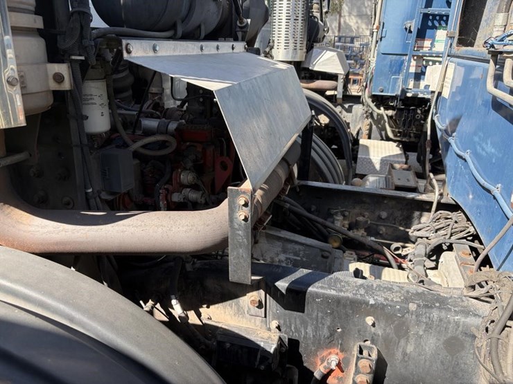 2010-autocar-xpeditor-image-6