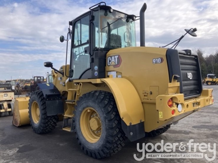 2021-caterpillar-910-image-2