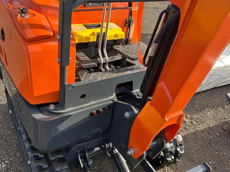 2026-sdlanch-sdle18p-mini-excavator-image-11