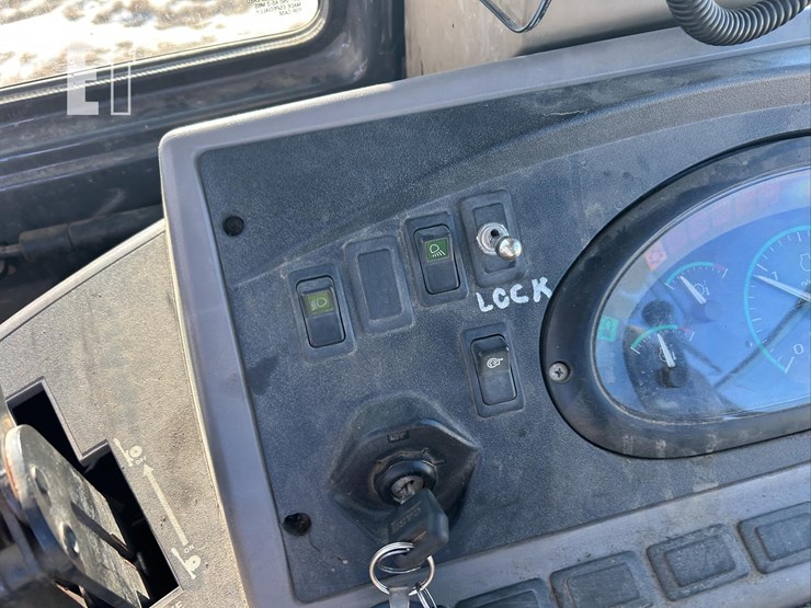 2000-case-570m-xt-image-51