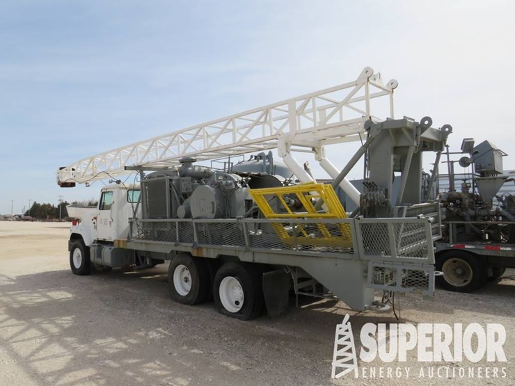 international-f2574-image-4