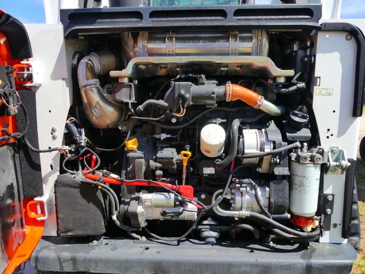 2023-bobcat-t770-image-9
