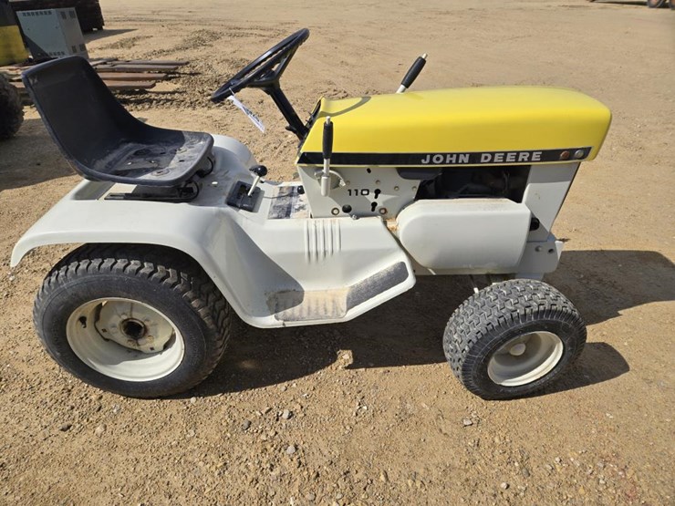 john-deere-110-image-8