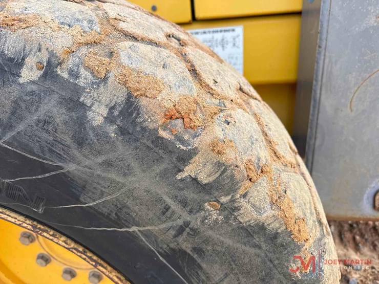 2006-volvo-g946-image-21