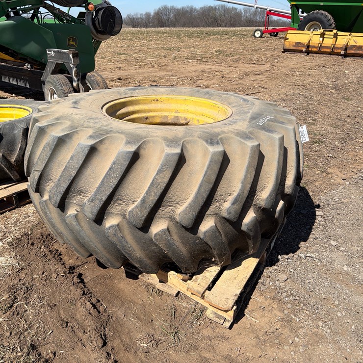 DEERE Tires