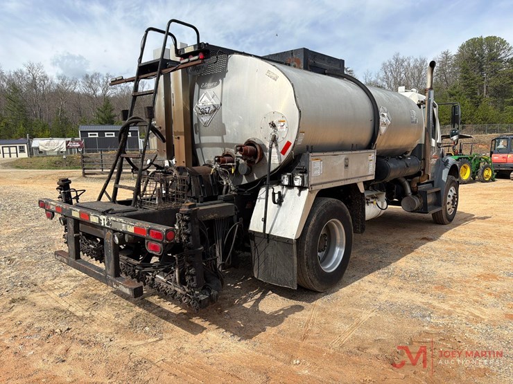 2008-freightliner-tack-truck-image-3