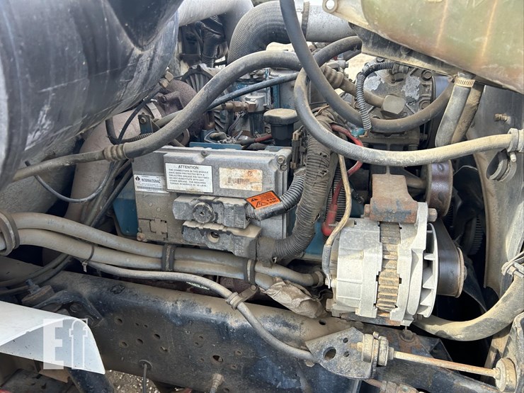 2002-international-4700-image-42