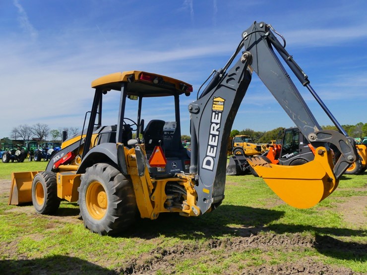 2018-deere-310l-ep-image-4