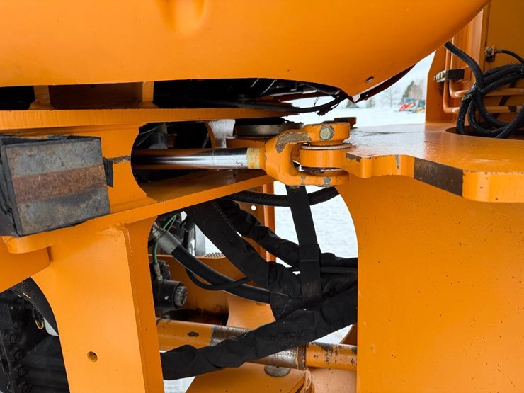 case-521d-xt-image-45