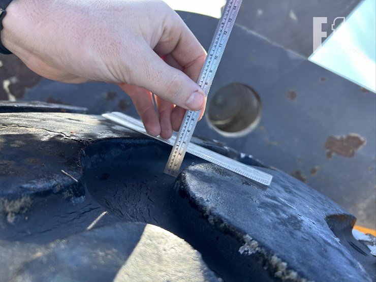 1997-volvo-l90c-image-14