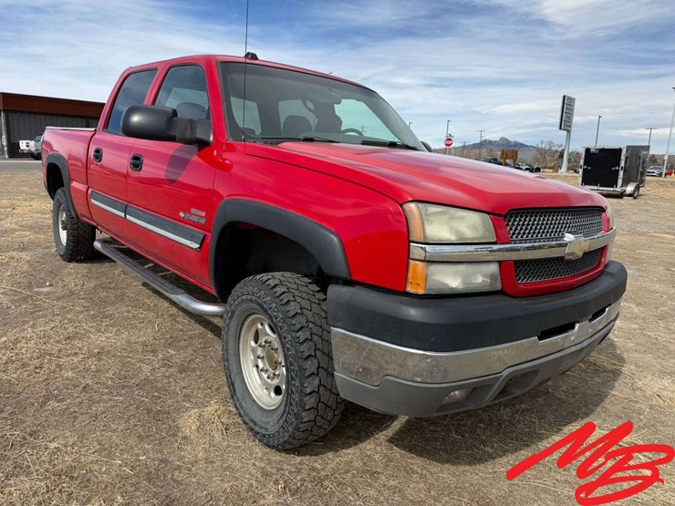 2004-chevrolet-2500-image-8