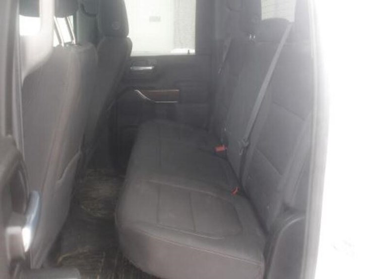 2022-gmc-2500hd-image-27