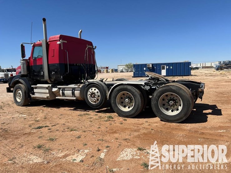 2014-western-star-4900-image-3