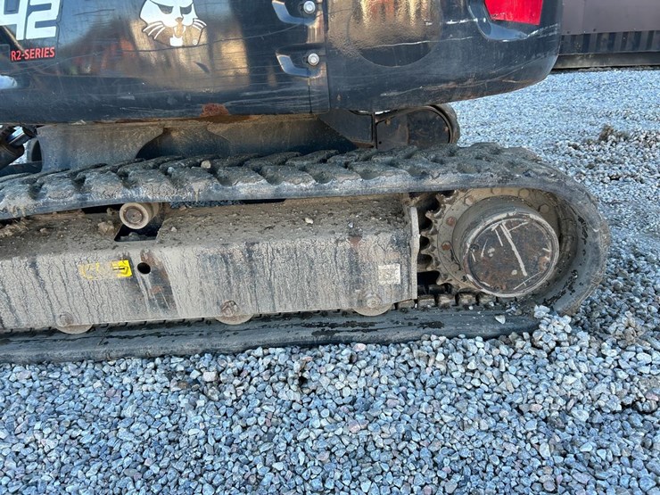 2021-bobcat-e42-image-18