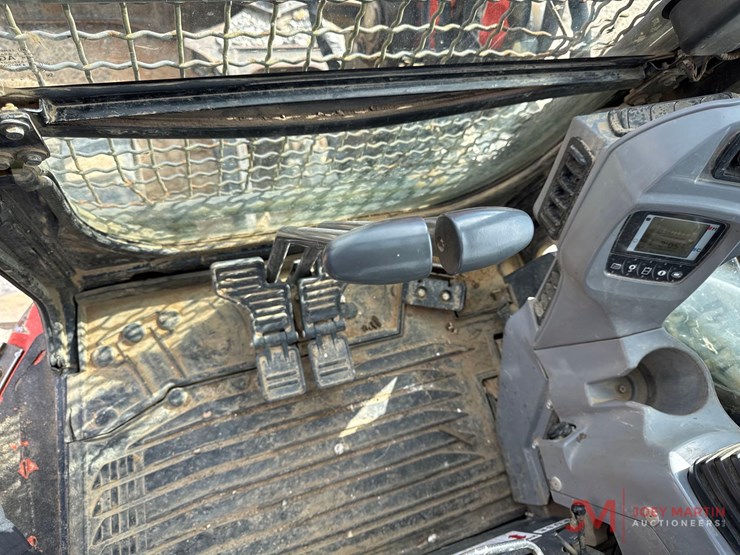 2017-kubota-kx057-4-image-11