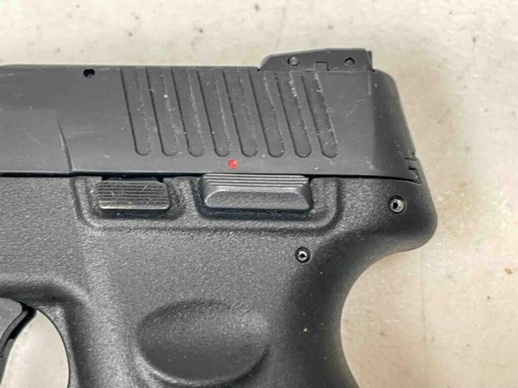 taurus-pistol-image-12