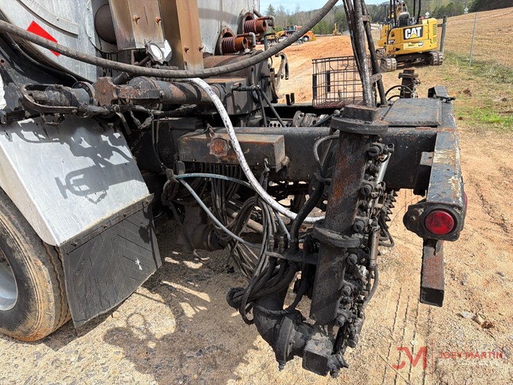 2008-freightliner-tack-truck-image-13