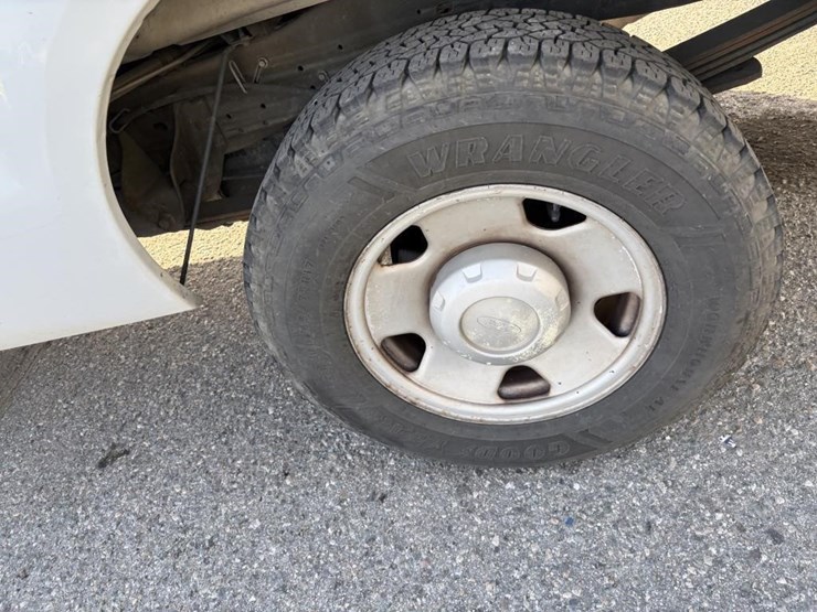 2006-ford-f250-image-32