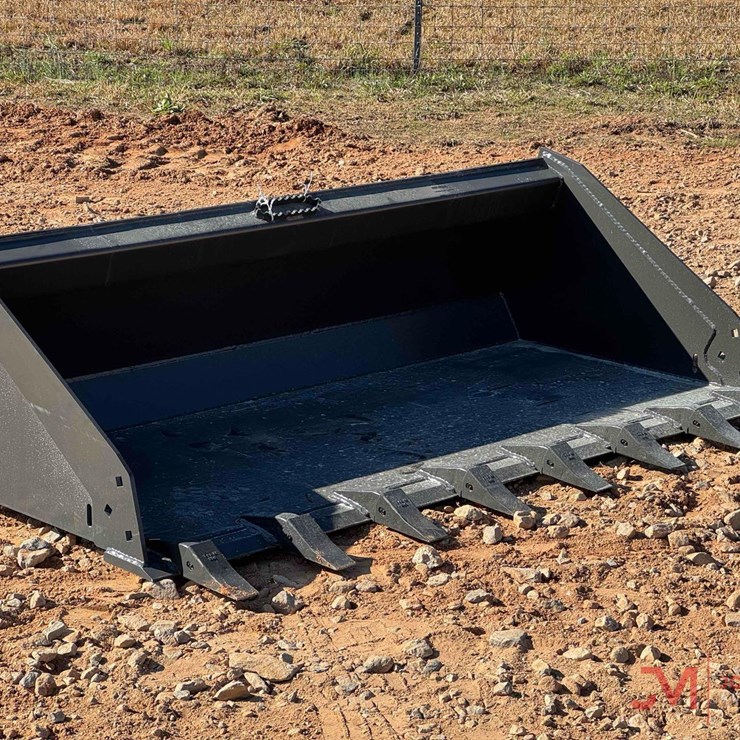 NEW / UNUSED CID 72" TOOTH BUCKET SKID STEER ATTACHMENT