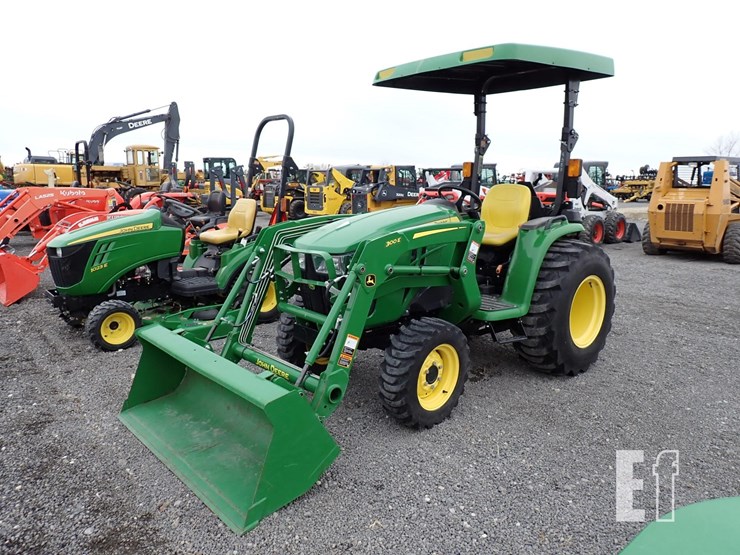 2021-john-deere-3038e-image-2