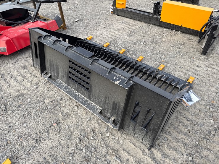 #2064-•-unused-giyi-rb66-skid-steer-rock-bucket-inv#-42034-image-3