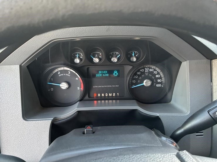 2016-ford-f650-xlt-image-19