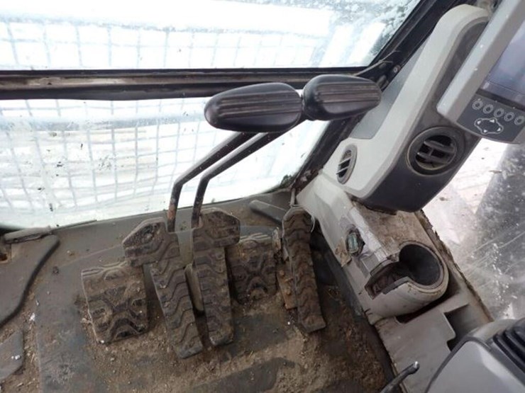 2017-caterpillar-320fl-image-15