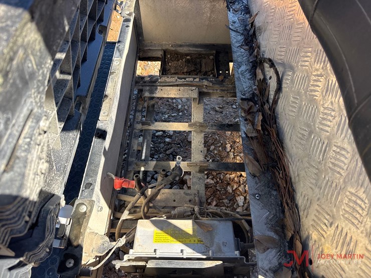 evolution-turfman-800-electric-golf-cart-image-8