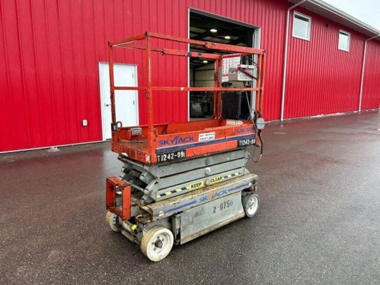 2009-skyjack-sjiii3219-image-3