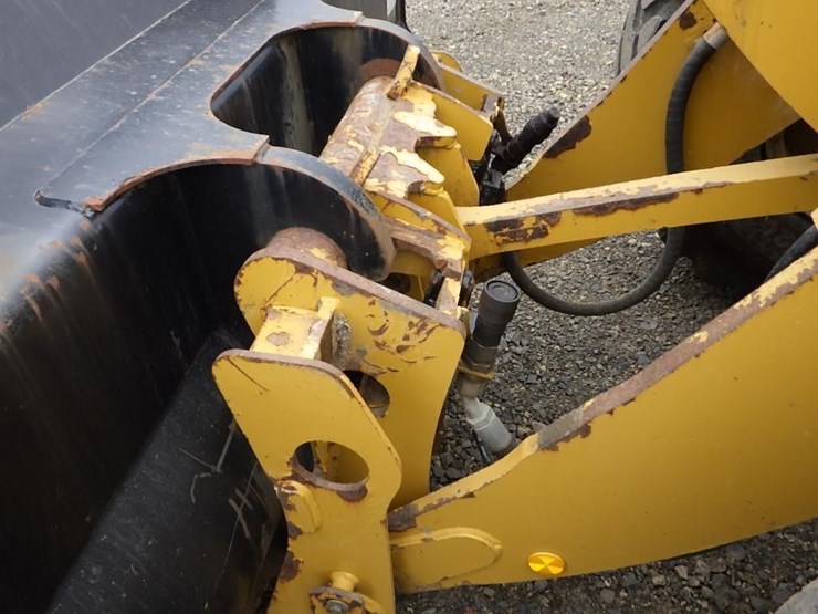 caterpillar-930k-image-19