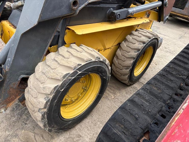 new-holland-ls170-image-5