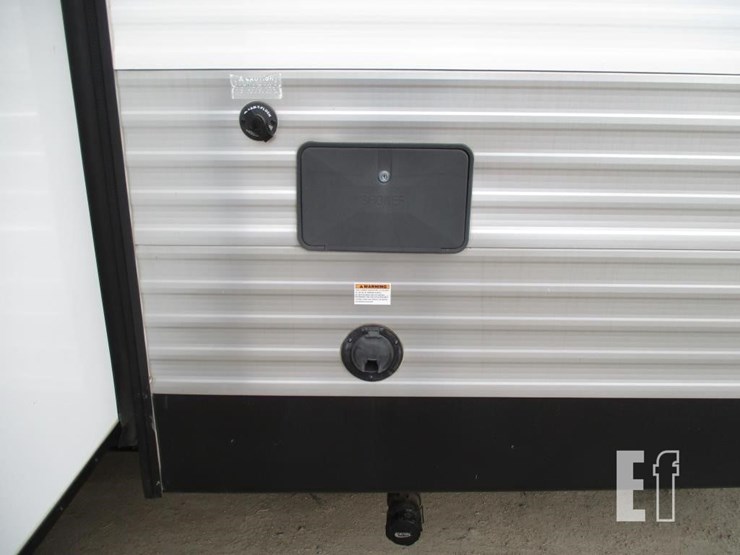 2020-keystone-rv-co-springdale-200787-image-28