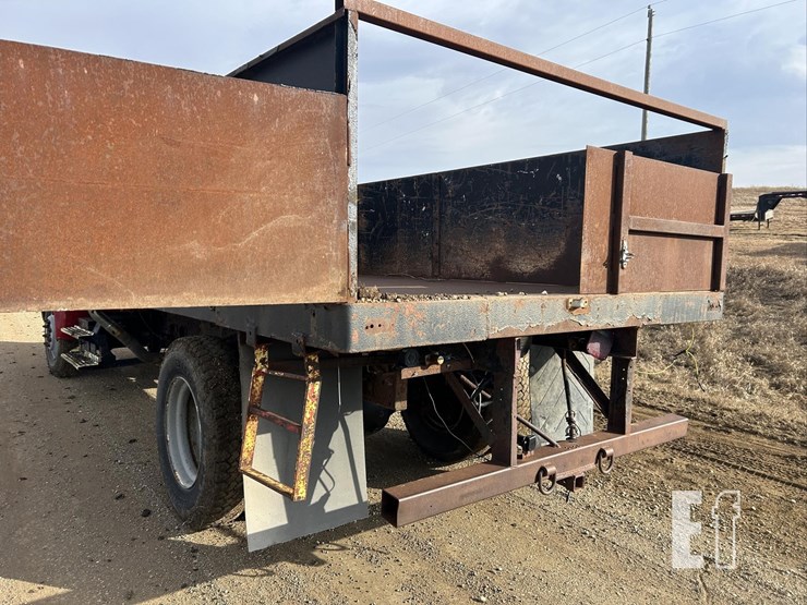 2002-international-4700-image-25