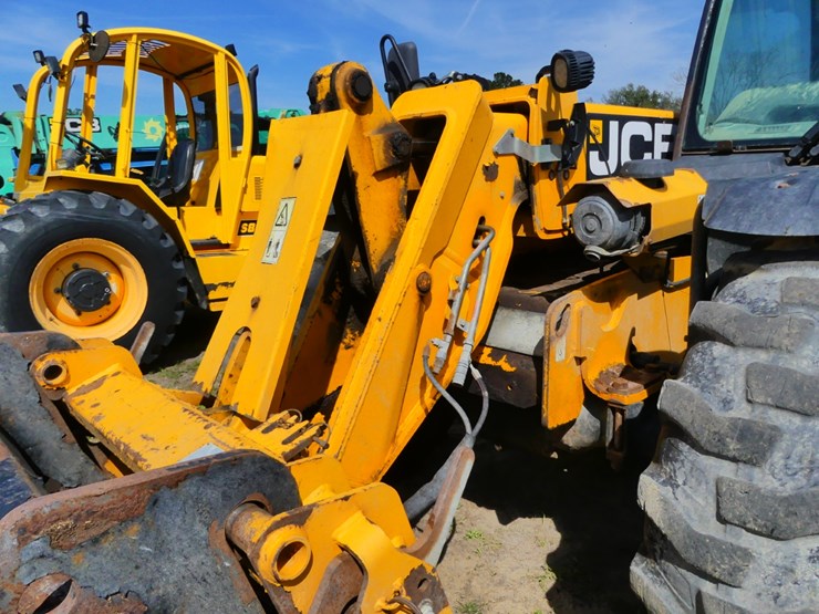 2015-jcb-536-60-image-9